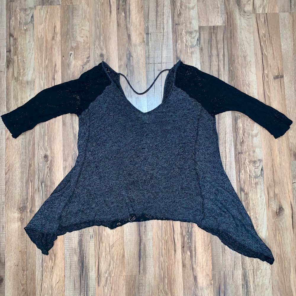 Hollister shark bite blouse